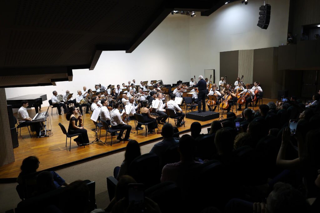 Concerto Da Orquestra Sinfônica Da Paraíba Tem Regência De Maestro Argentino E Solo De Clarinete